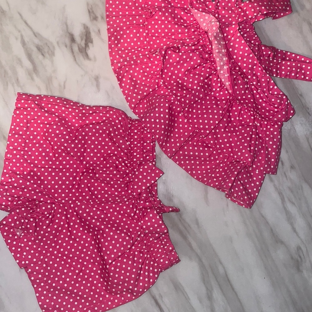 Used infants size 18 month 2 piece polka dot set